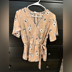 Sienna Sky Peach Floral Faux Wrap Shirt S
